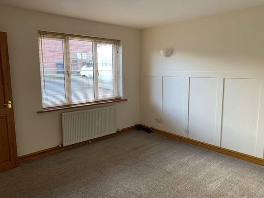 3 bedroom semi-detached house to rent - Photo 1