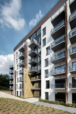 Beautiful unfurnished 1-bedroom apartment with terrace - Photo 3