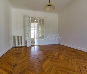 Location Appartement 5 pièces 130m² NICE 06300 - Photo 1