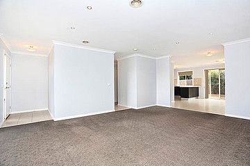 Large home with good looks! - Photo 1