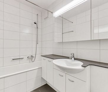 4 1/2-Zimmerwohnung, Parterre links - Photo 3