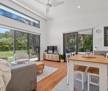 Paradise Found - Electricity and Water Included ! Fully Furnished - Photo 2