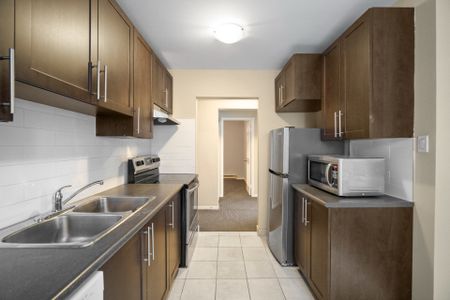 2 Bedroom - Photo 2