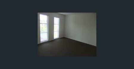 FAMILY HOME - Photo 5