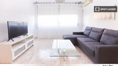 seville, Andalusia 41006 - Photo 3