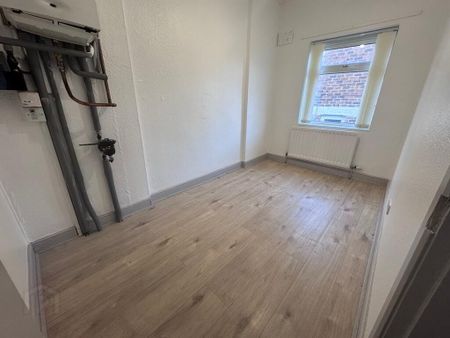 41 Dhu Varren Park, Belfast, BT13 3FH - Photo 5