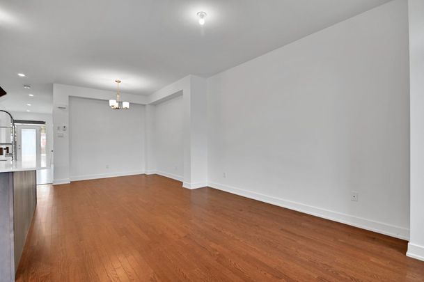 For Lease - 2305 Goldhawk Drive, Stittsville - Munster - Richmond, Ontario - Photo 1