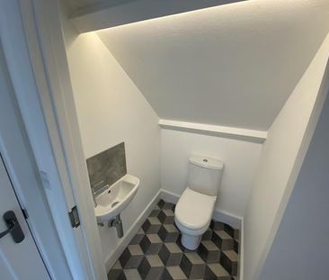 2 bedroom detached house to rent - Photo 4