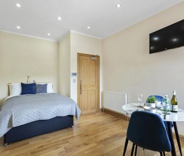 1 bedroom ground floor flat to rent - Photo 2