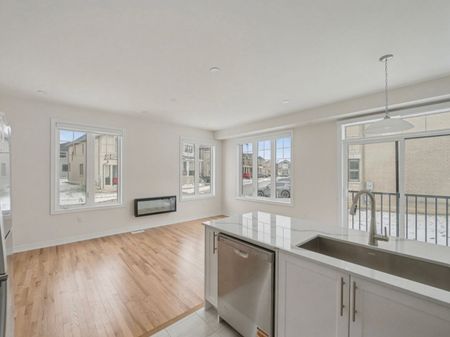 For Lease - 396 Kennedy Circle, Milton, Ontario - Photo 3