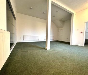 Mixed use to rent - Photo 5