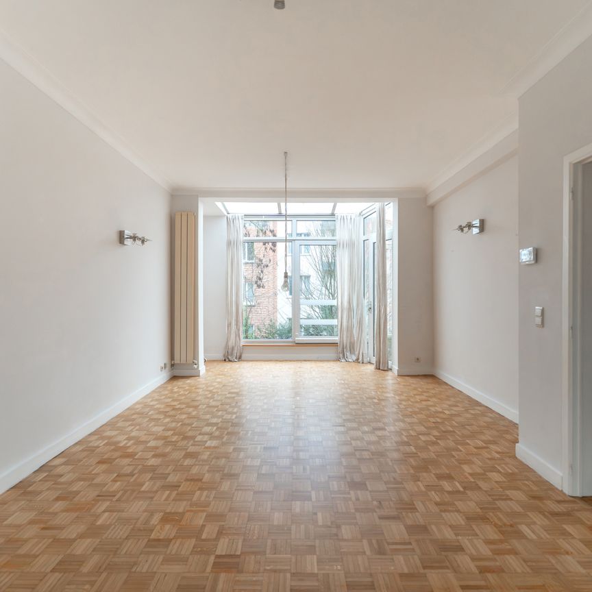 Huis in Ukkel - Photo 1