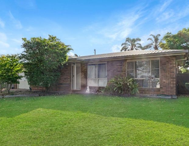 Bright, Comfortable Home with Fully Fenced Backyard - Photo 1