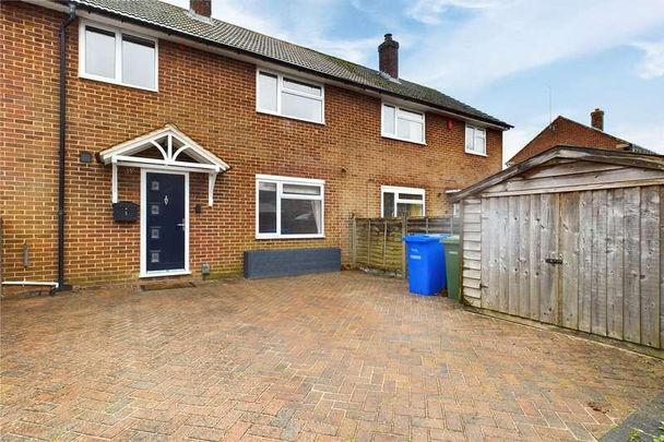 Clayton Road, Farnborough, Hampshire, GU14 - Photo 1