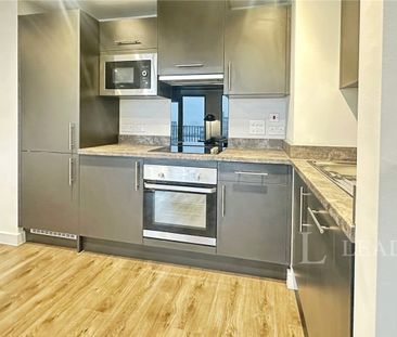 2 bedroom apartment to rent Castle Street, Luton, Bedfordshire, LU1 - Photo 1