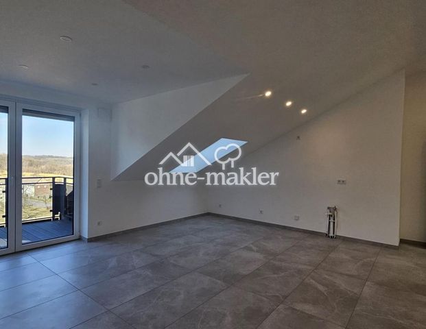 ** Über den Dächern von Waldbröl: Dachgeschosswohnung mit Ausblick!** - Foto 1