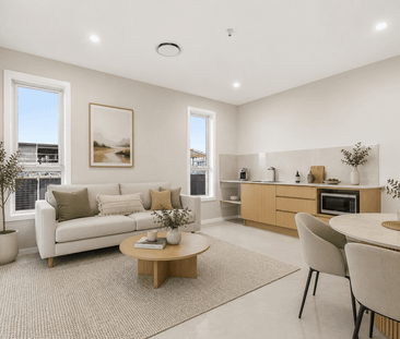 PROPERTY ON SALE - Photo 2