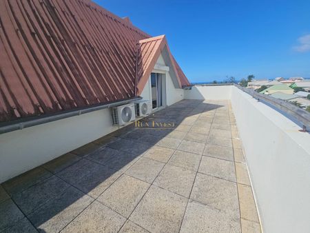 Location Appartement 6 pièces 120m² ST ANDRE 97440 - Photo 3