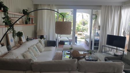 Townhouse in Cancelada - Photo 4