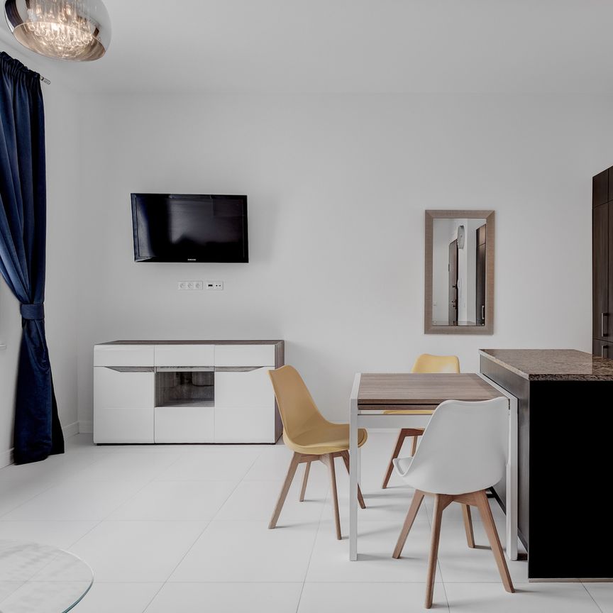 2 pok przy Łazienkach Warszawskich ul. Gagarina - Photo 1