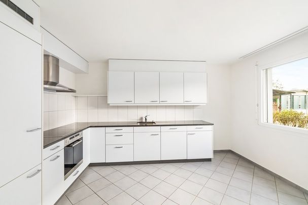 Erdgeschosswohnung mit gemütlichem Gartensitzplatz - Photo 1
