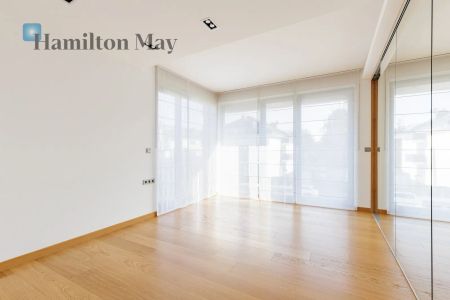 Przestronny, elegancki dom w zabudowie bliźniaczej w prestiżowej części Wilanowa - Photo 5