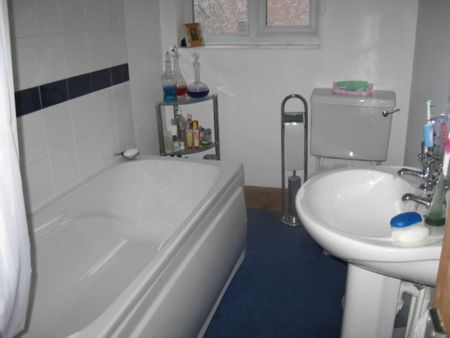 119 Radbourne St, Derby - Photo 3