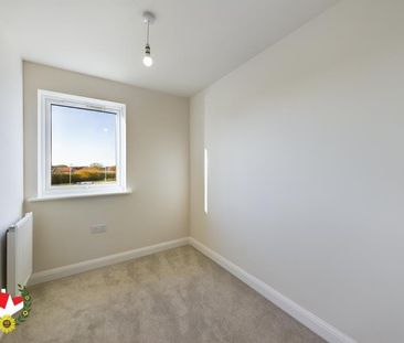 Laurie Close, Yate, Bristol - Photo 6