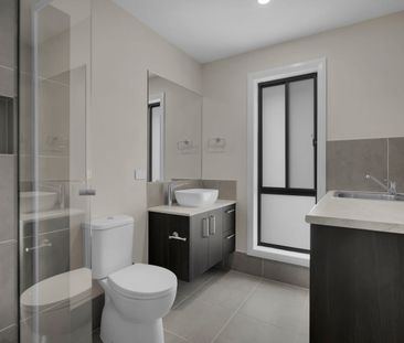 Brand new granny flat in central location! - Photo 2