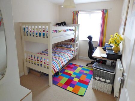 2 bedroom apartment to rent - Photo 4