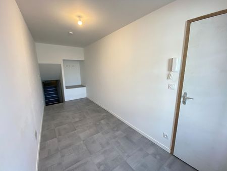 Location appartement 1 pièce, 20.68m², Castelnaudary - Photo 5