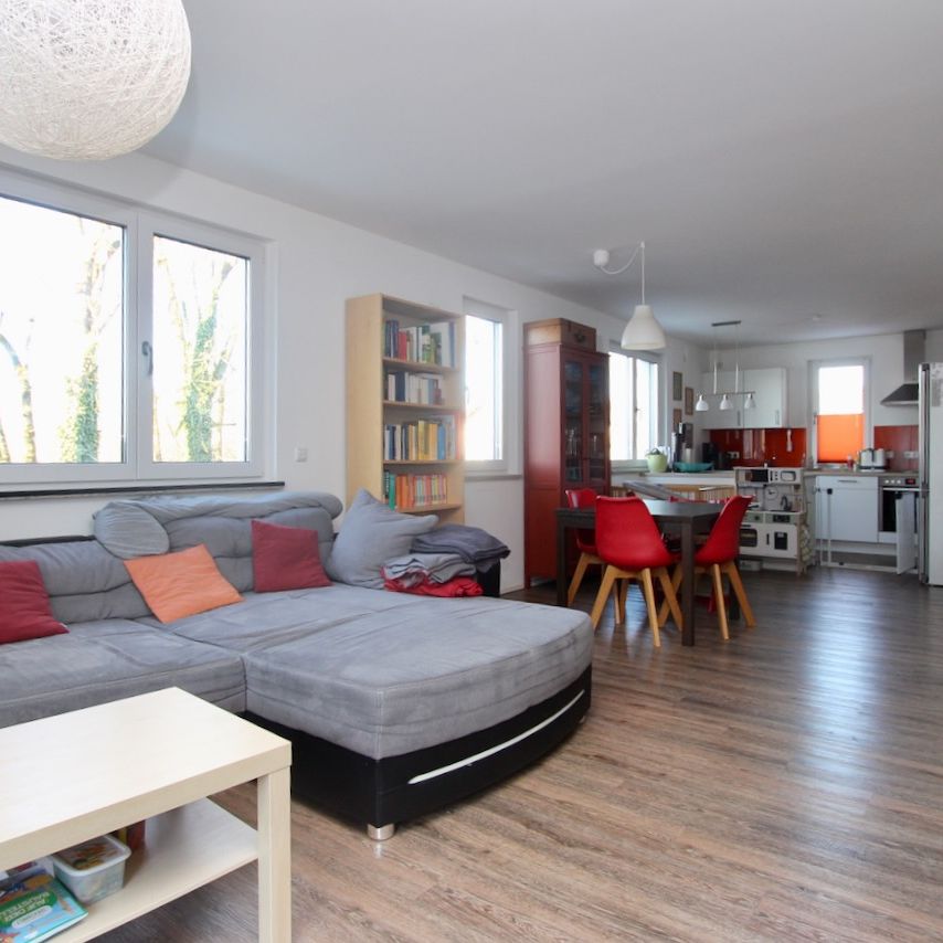 Gesundes Wohnen – Moderne 3-Zimmer Wohnung im Niedrigenergiehaus (Massivholz) - Photo 1