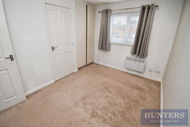 2 bedroom House To Let Total Size: 625 SQ FT - Photo 1