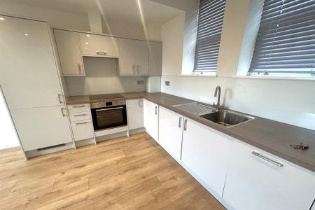 Studio to rent - Photo 4