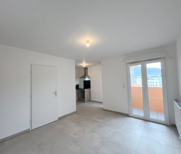 Location Appartement 1 pièce 30m² AJACCIO 20090 - Photo 1