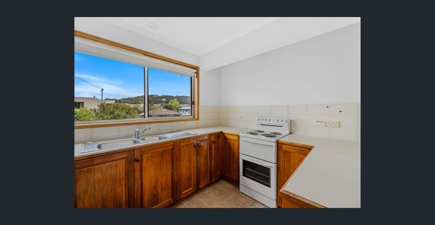 Neat and Tidy Villa in Great Location - Photo 1