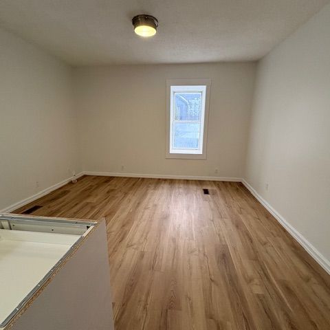 For Lease - 62 Allen Avenue Unit# 2nd Floor, Toronto, Ontario - Photo 1