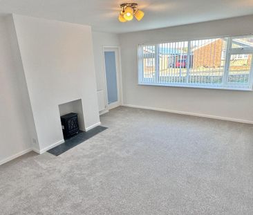 2 bedroom detached bungalow to rent - Photo 2