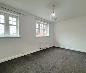 3 Bedroom Semi Detached To Let - Photo 6