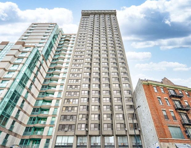 2 Bedroom Available At 2250 Guy Street, Montreal - 2250 Guy Street, Montréal - Photo 1