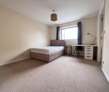 4 bedroom apartment to rent - Photo 3