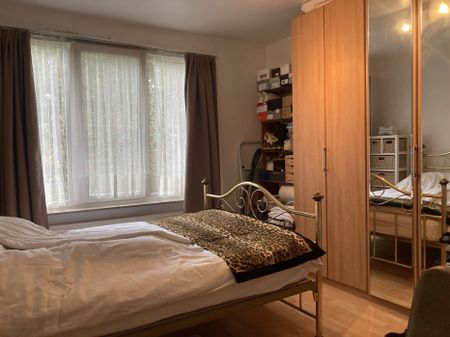 Gezellig en goed gelegen appartement met 2 slaapkamers en garage - Photo 5