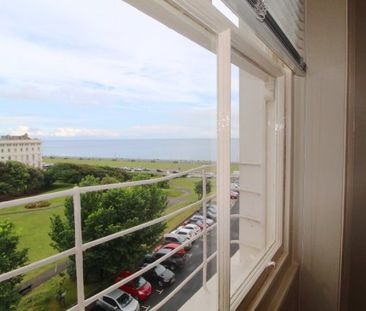 Adelaide Crescent, Hove, BN3 2JH - Photo 2