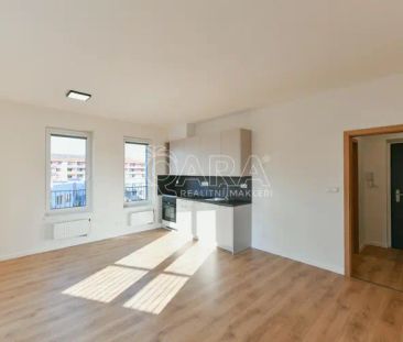 Pronájem bytu 1+kk v projektu U Pivovaru - Fotografie 1