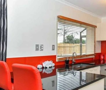 Modern brick & tile with 3 bedrooms, 2 bathrooms - Photo 4