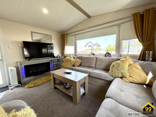 2 bed Park Home in New-Dover Caravan Park Low road, Harwich, CO12 3TS - Photo 1