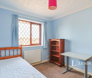 1 bedroom room to rent Baverstock Road, Wallisdown, BH12 - Photo 1