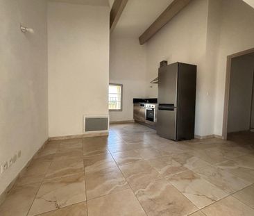 Location Appartement 3 pièces 70m² LE PONTET 84130 - Photo 2