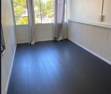 CLOSE TO THE CITY - Photo 4