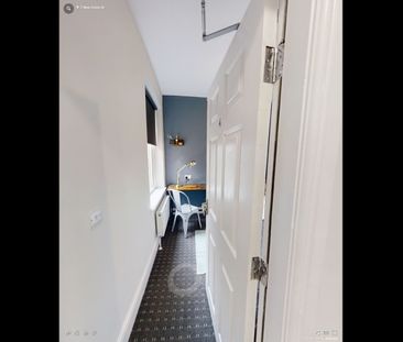 Room in a Shared House, New Cross Street, M5 - Photo 6